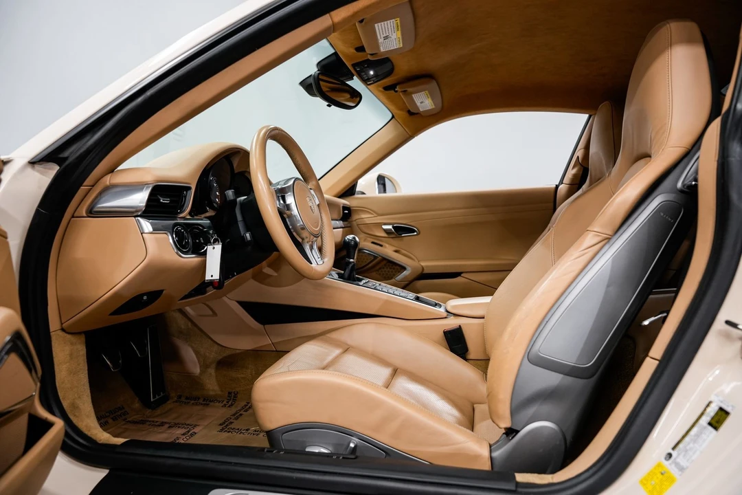 2012 Porsche 911 - Image 18 of 31
