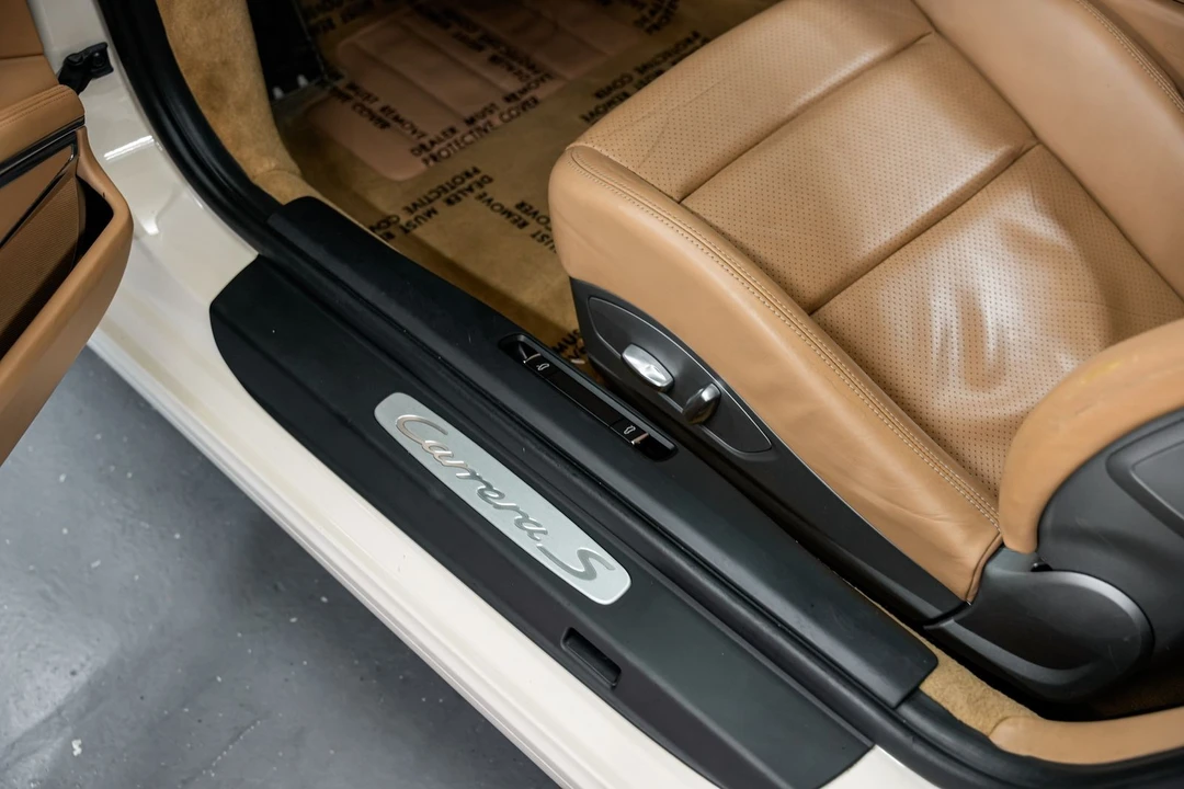 2012 Porsche 911 - Image 21 of 31