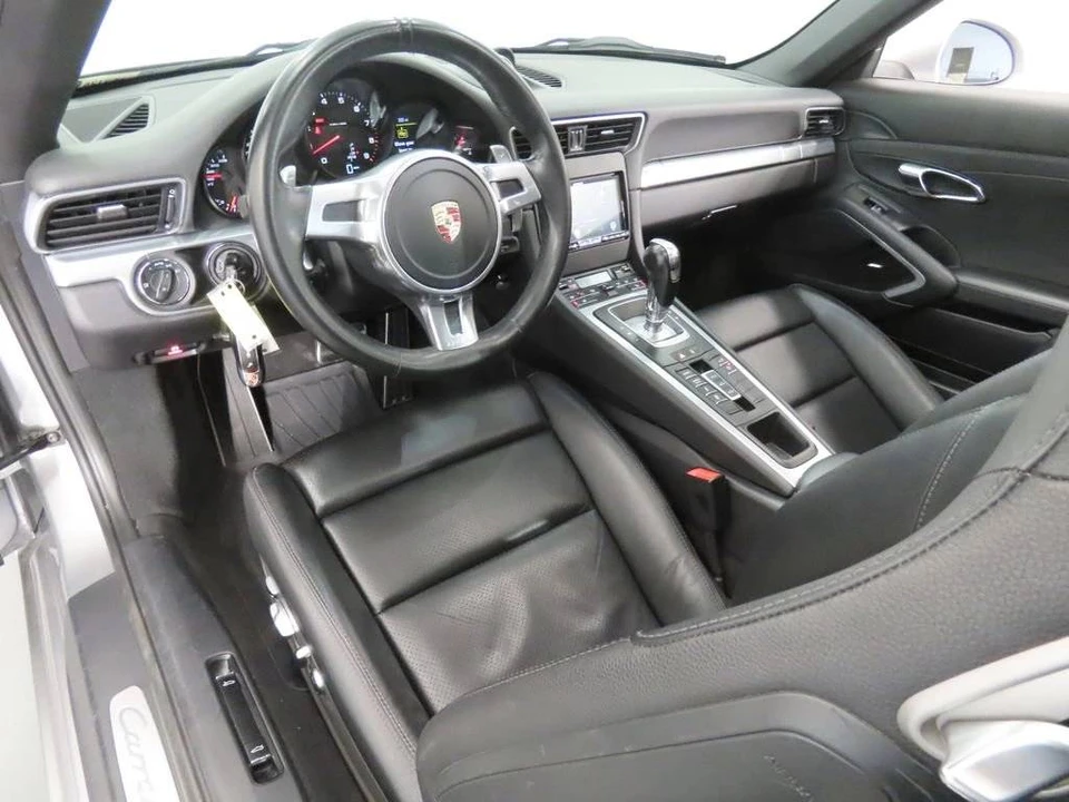 2012 Porsche 911 - Image 4 of 5