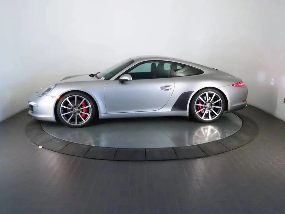2012 Porsche 911 - Image 2 of 5