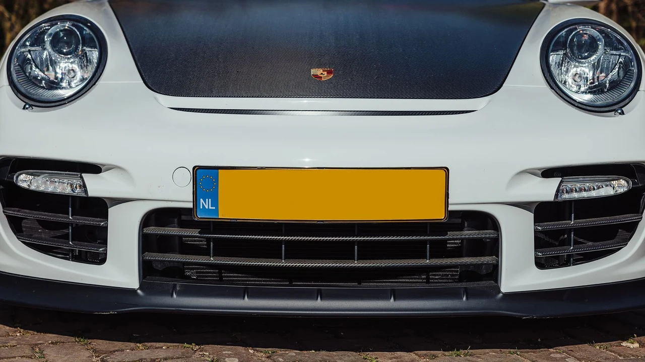 2012 Porsche 997 GT2 RS - Image 19 of 31