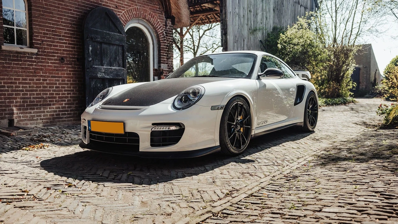 2012 Porsche 997 GT2 RS - Image 8 of 31