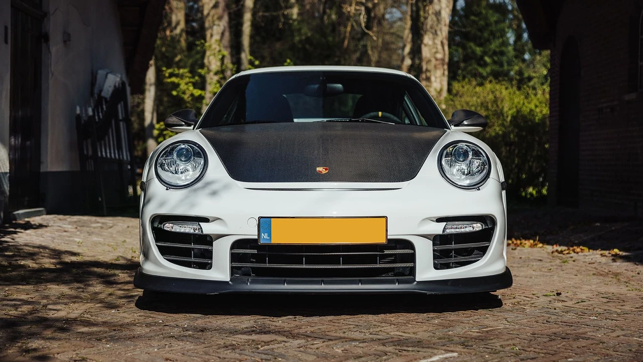 2012 Porsche 997 GT2 RS - Image 14 of 31