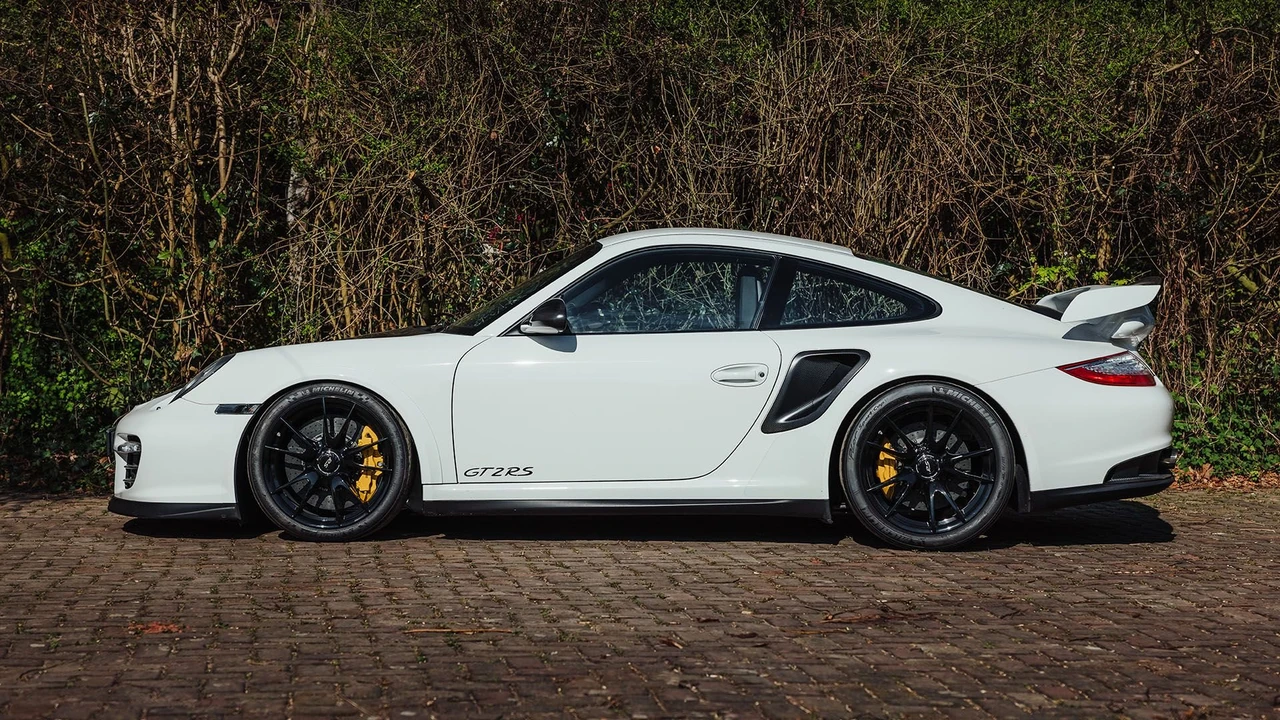 2012 Porsche 997 GT2 RS - Image 12 of 31