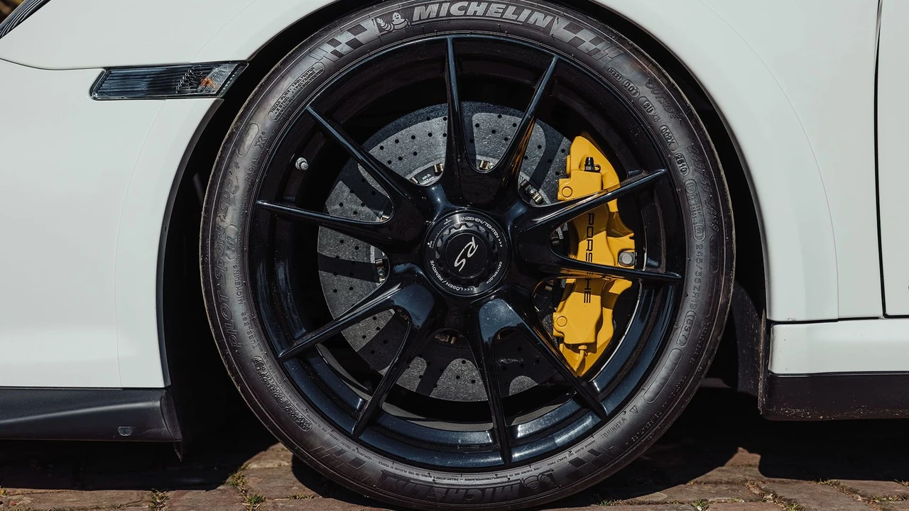 2012 Porsche 997 GT2 RS - Image 30 of 31