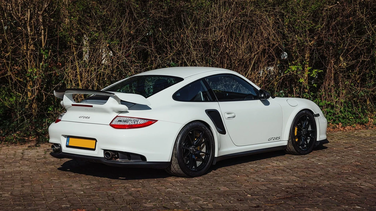 2012 Porsche 997 GT2 RS - Image 15 of 31