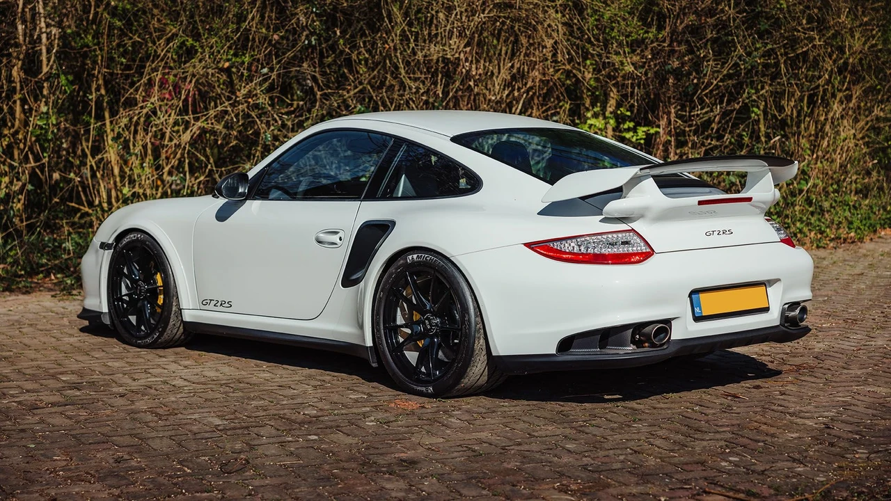 2012 Porsche 997 GT2 RS - Image 5 of 31