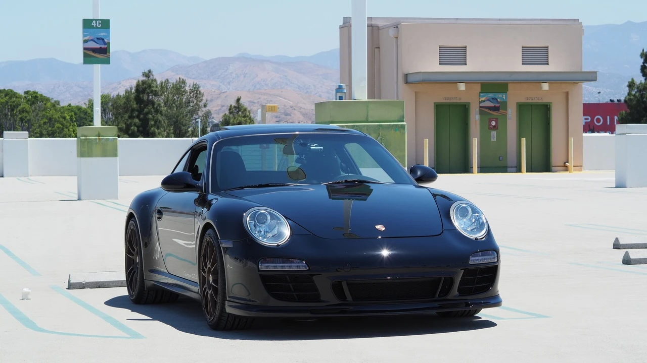 2012 Porsche 997 Carrera GTS - Image 13 of 23