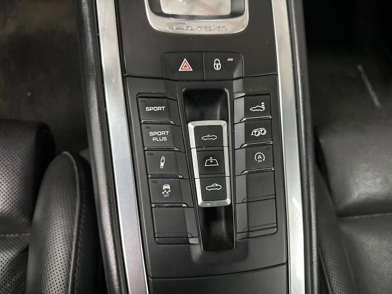 2012 Porsche 997 Carrera - Image 16 of 20