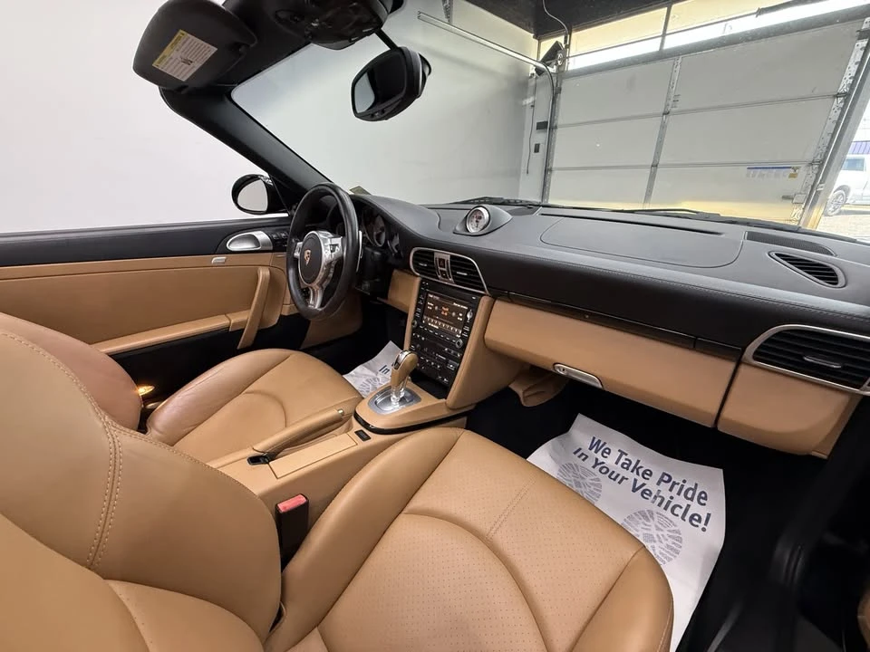 2012 Porsche 911 - Image 18 of 20