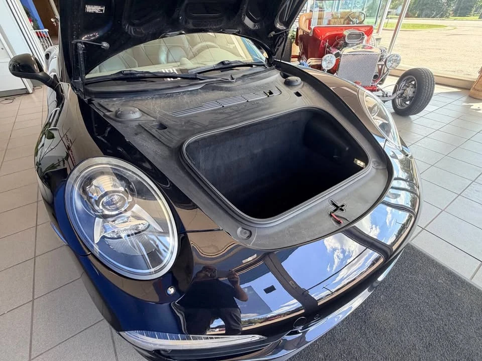 2012 Porsche 997 Carrera - Image 18 of 20