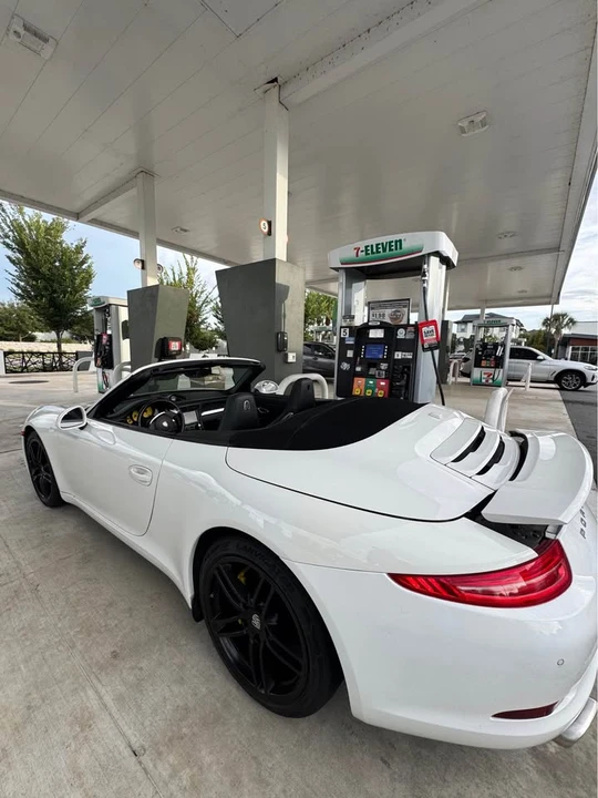 2012 Porsche 997 Carrera - Image 10 of 20