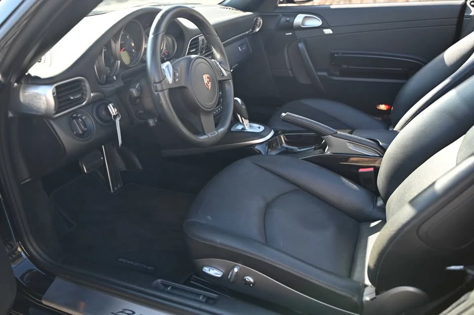 2012 Porsche 997 Carrera - Image 16 of 20