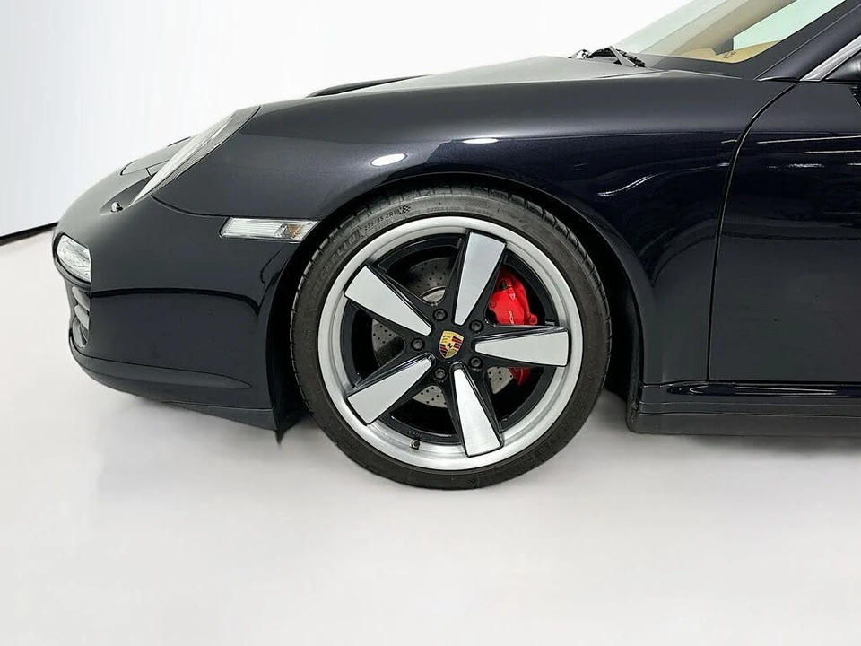 2012 Porsche 997 Targa - Image 16 of 17
