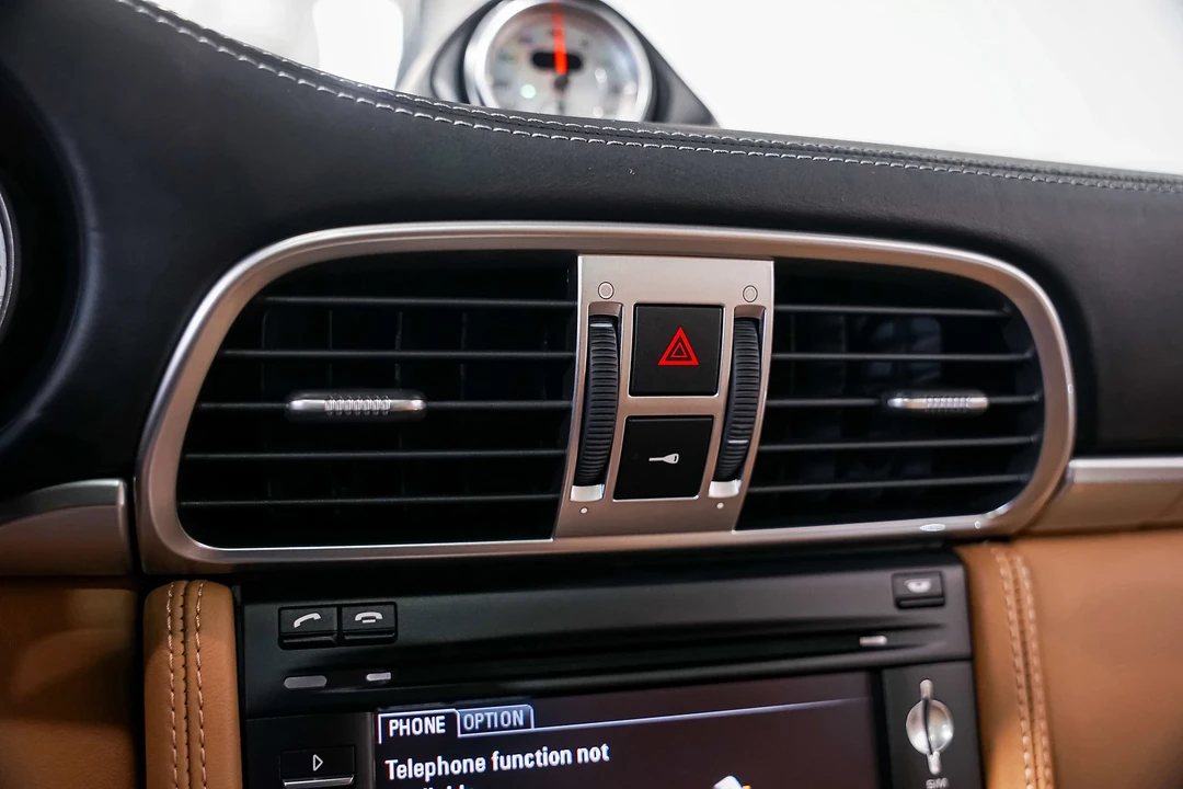 2012 Porsche 997 Targa - Image 14 of 21