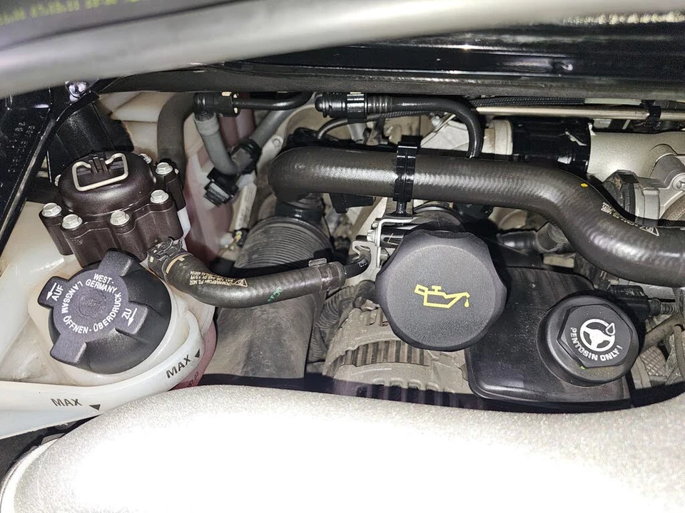 2012 Porsche 997 Turbo - Image 16 of 31