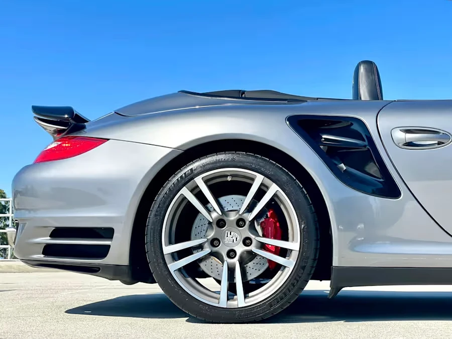 2012 Porsche 997 Turbo - Image 16 of 31