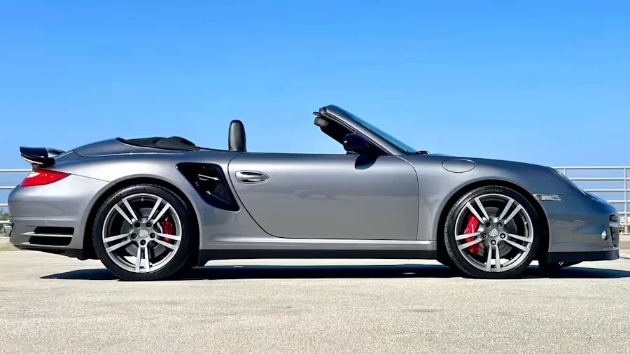 2012 Porsche 997 Turbo - Image 25 of 31
