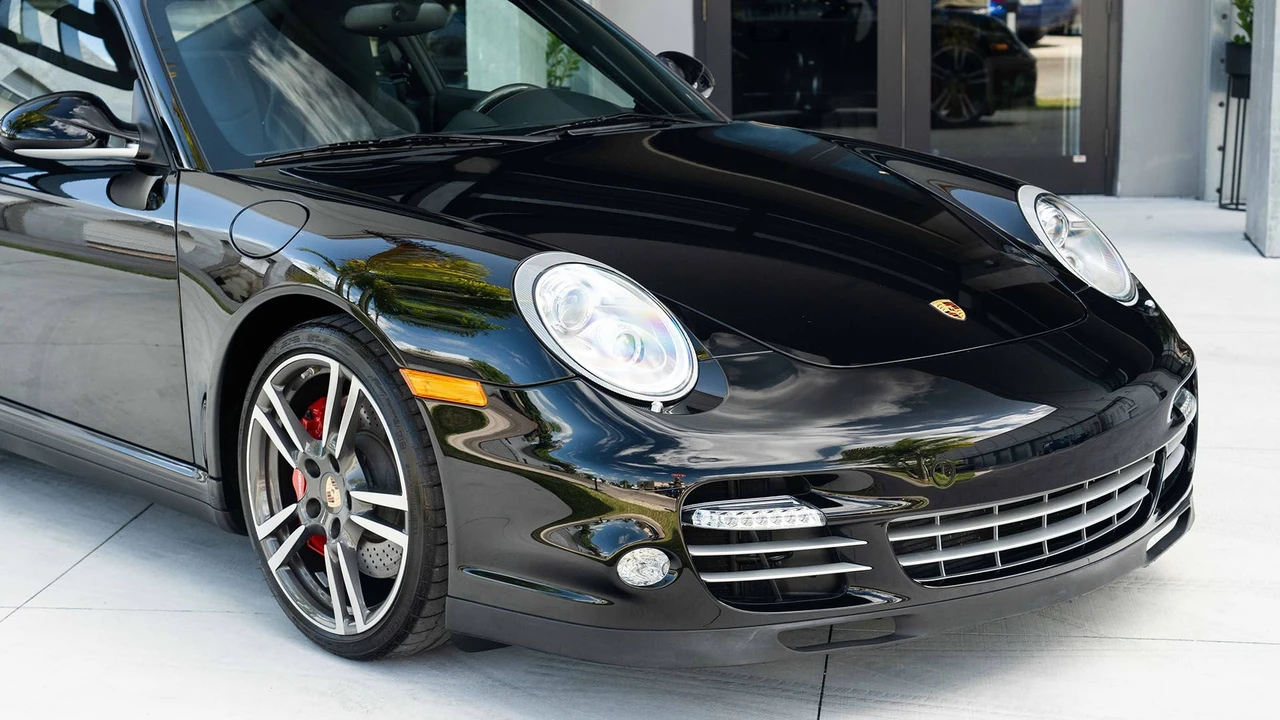 2012 Porsche 997 Turbo - Image 11 of 31