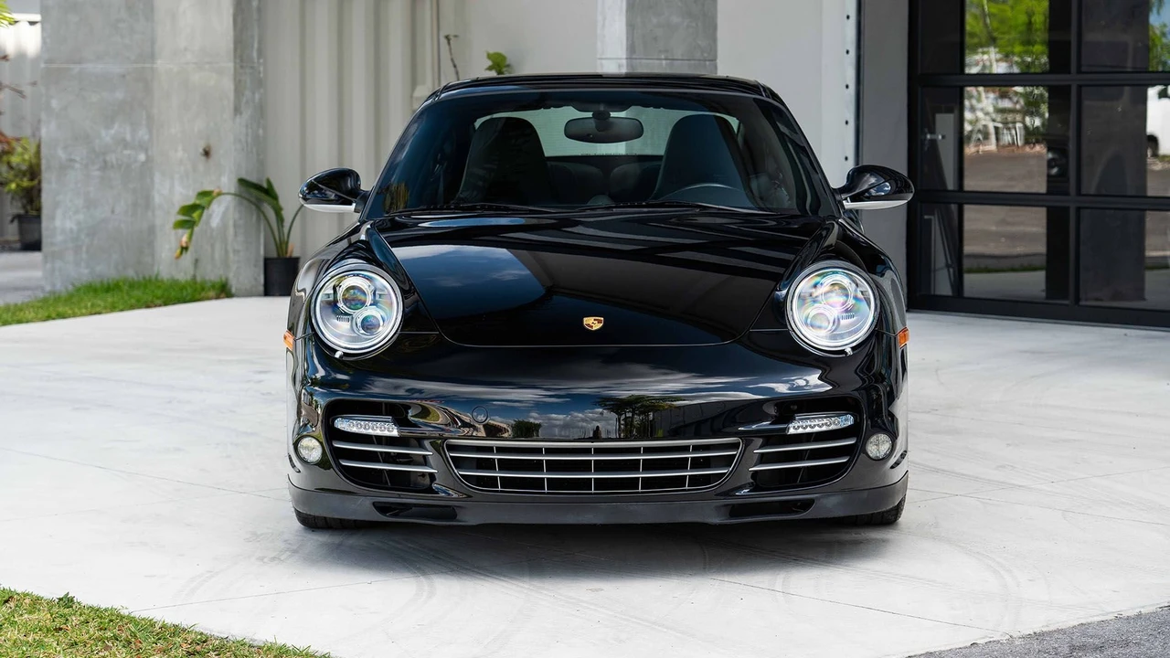 2012 Porsche 997 Turbo - Image 7 of 31