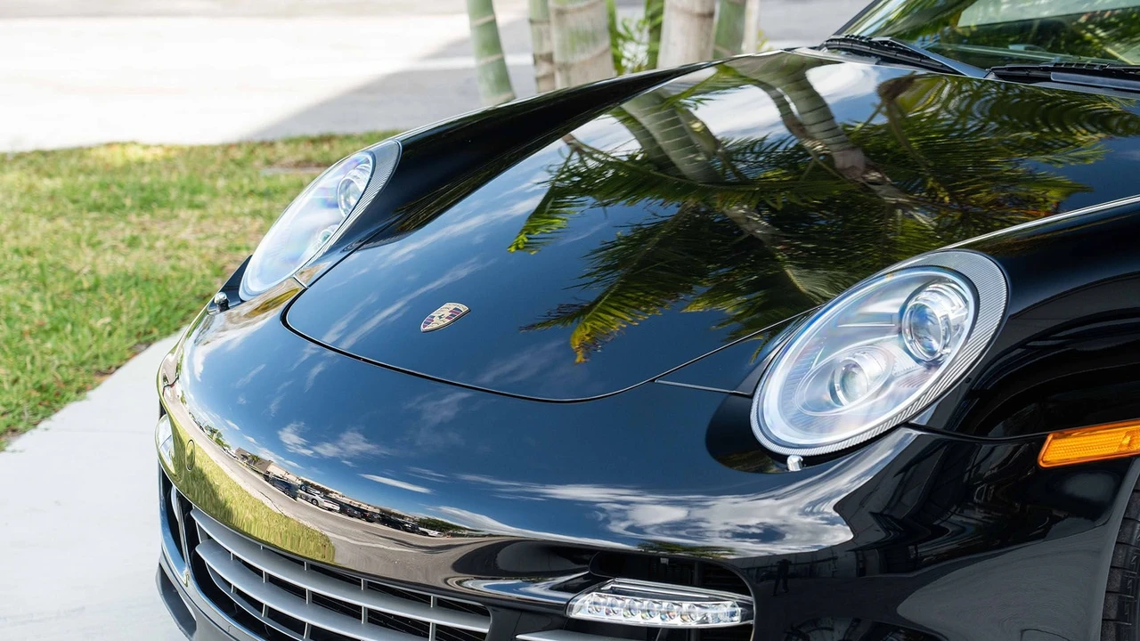 2012 Porsche 997 Turbo - Image 16 of 31