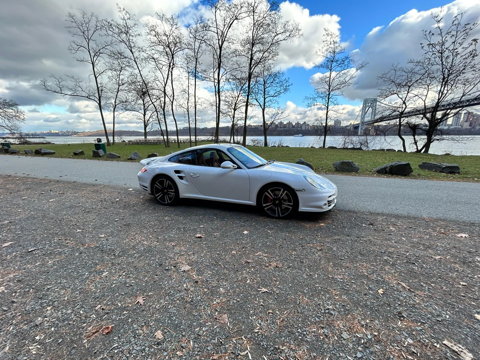 2012 Porsche 997 Turbo - Image 14 of 31