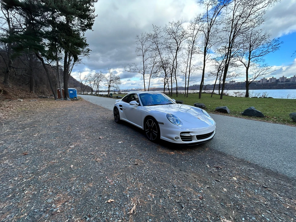 2012 Porsche 997 Turbo - Image 18 of 31