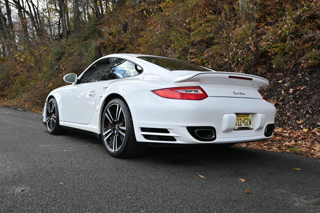 2012 Porsche 997 Turbo - Image 8 of 31