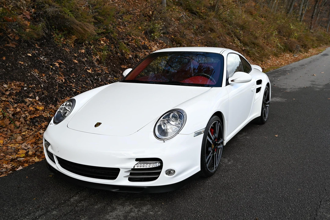 2012 Porsche 997 Turbo - Image 6 of 31