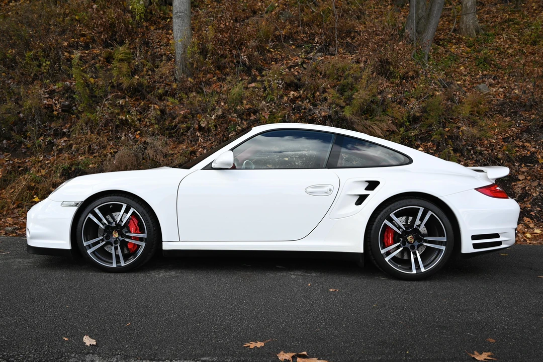 2012 Porsche 997 Turbo - Image 7 of 31