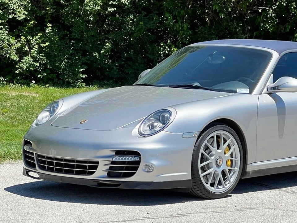 2012 Porsche 997 Turbo S - Image 13 of 31