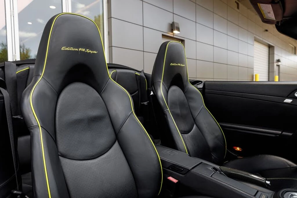 2012 Porsche 997 Turbo S - Image 12 of 31