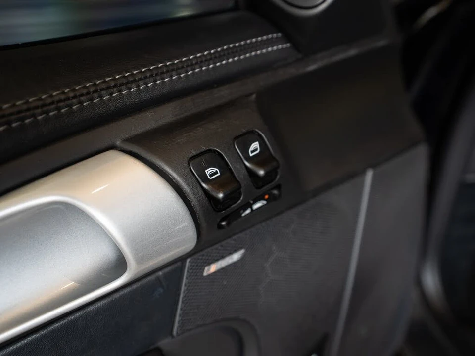 2012 Porsche 997 Turbo S - Image 21 of 28