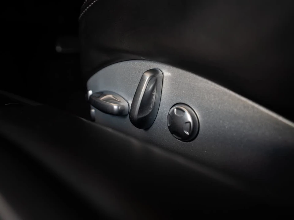 2012 Porsche 997 Turbo S - Image 14 of 28