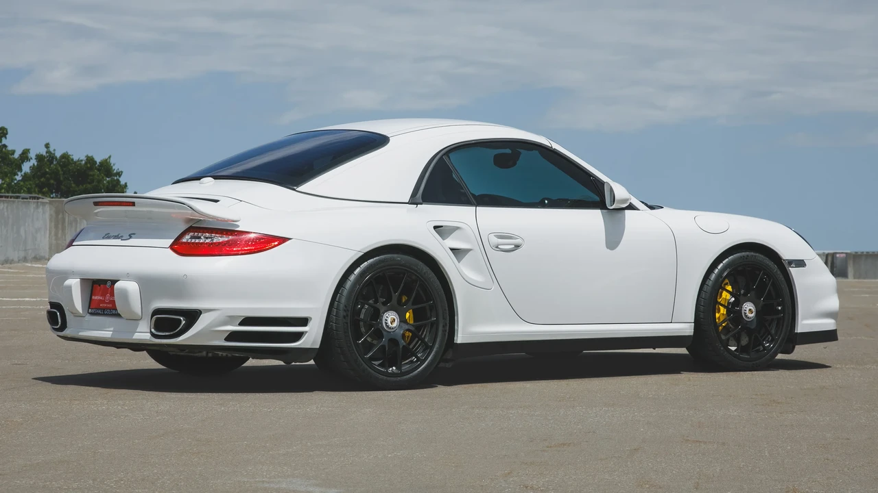 2012 Porsche 997 Turbo S - Image 9 of 31
