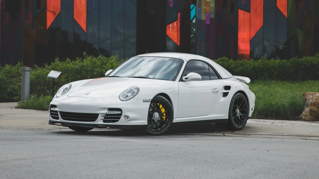 2012 Porsche 997 Turbo S - Image 17 of 31