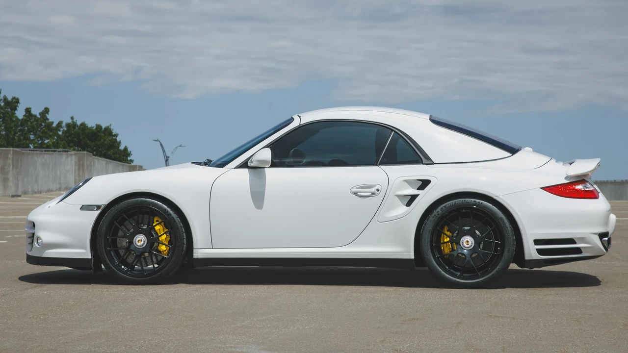 2012 Porsche 997 Turbo S - Image 12 of 31