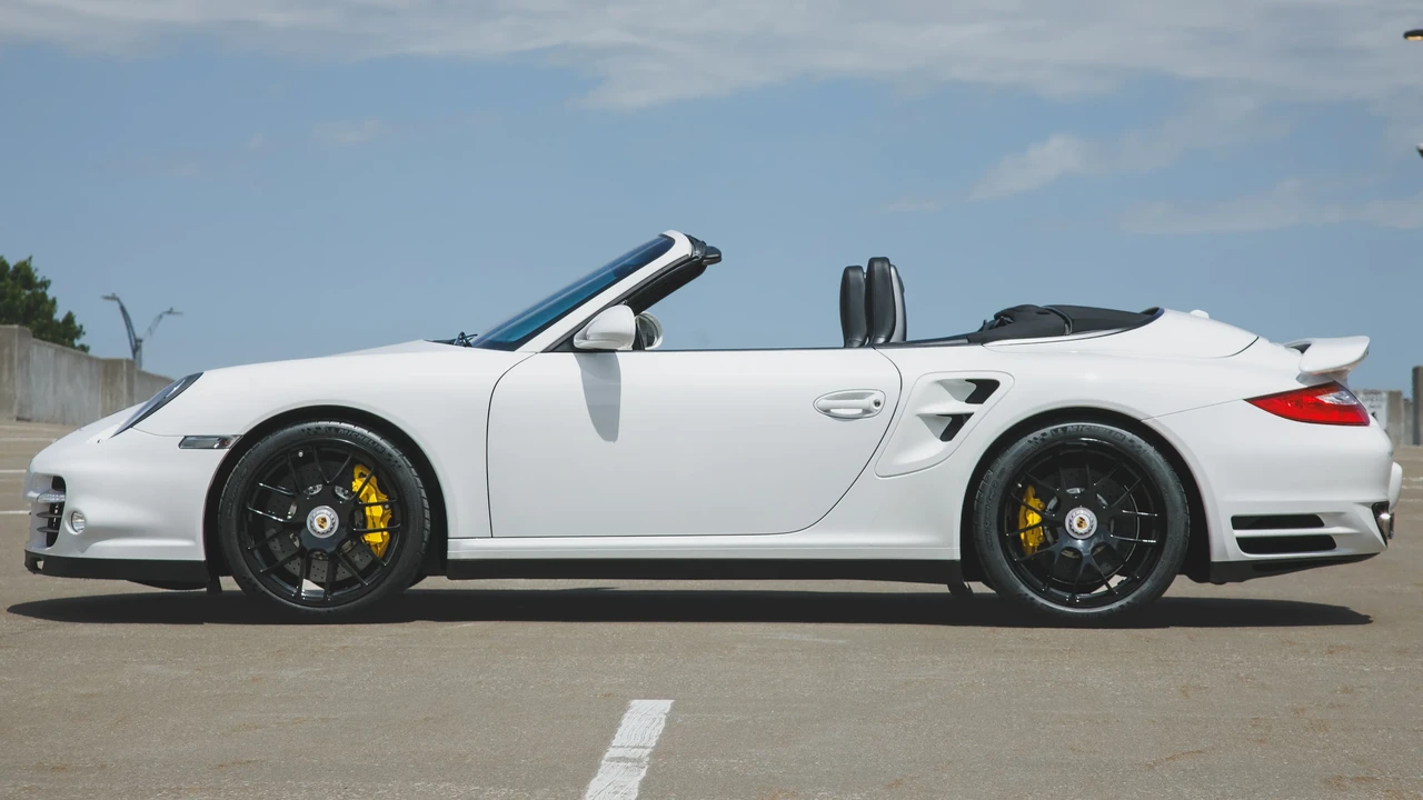 2012 Porsche 997 Turbo S - Image 4 of 31