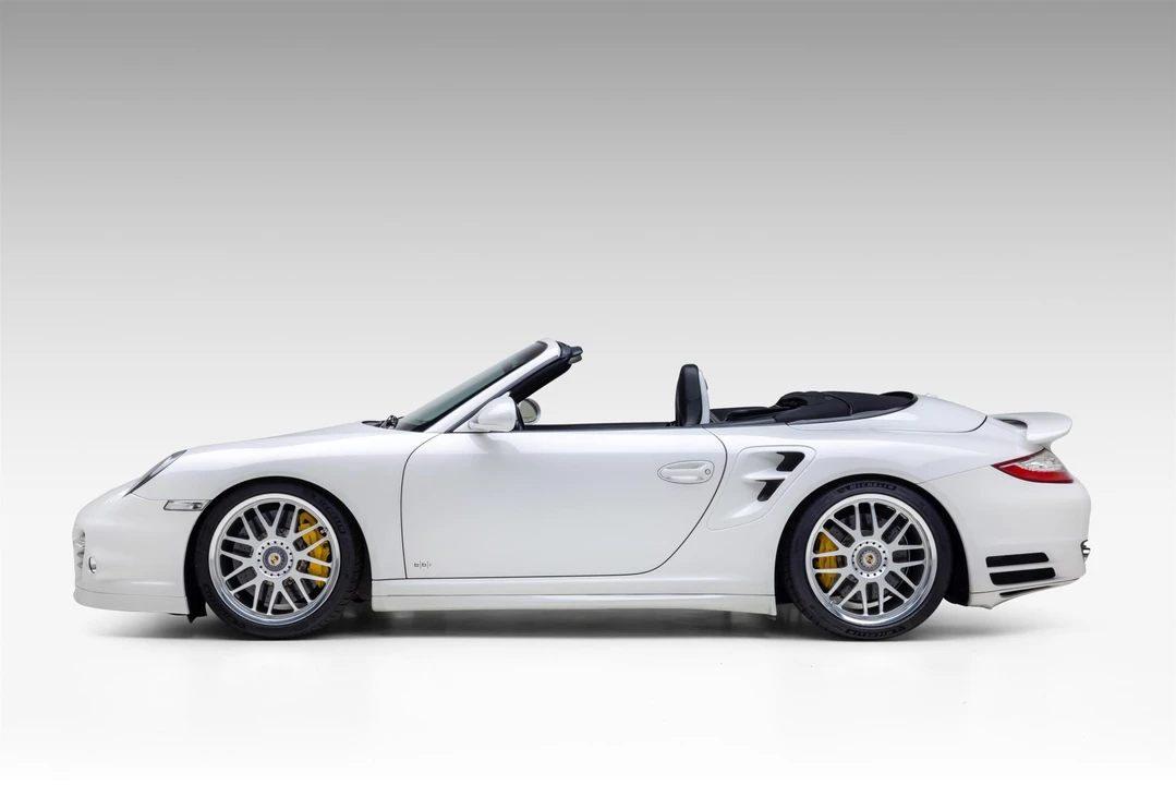 2012 Porsche 997 Turbo S - Image 17 of 31