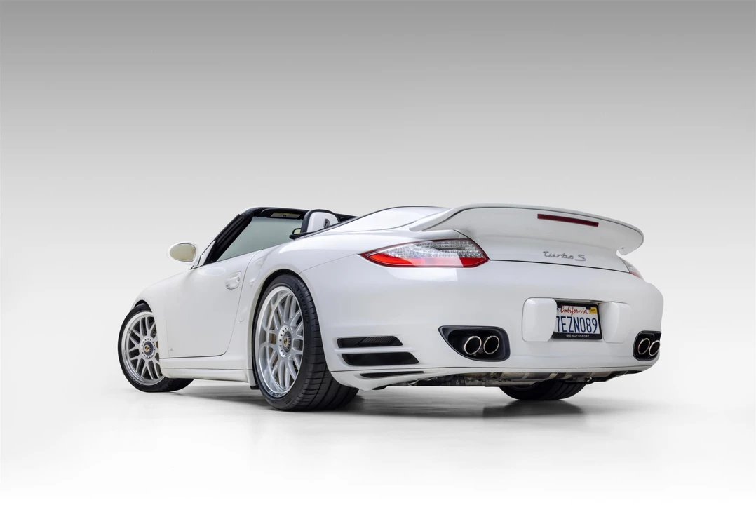 2012 Porsche 997 Turbo S - Image 14 of 31
