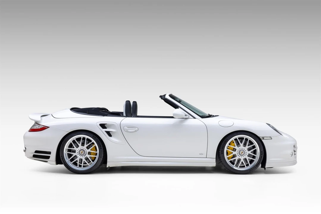 2012 Porsche 997 Turbo S - Image 9 of 31