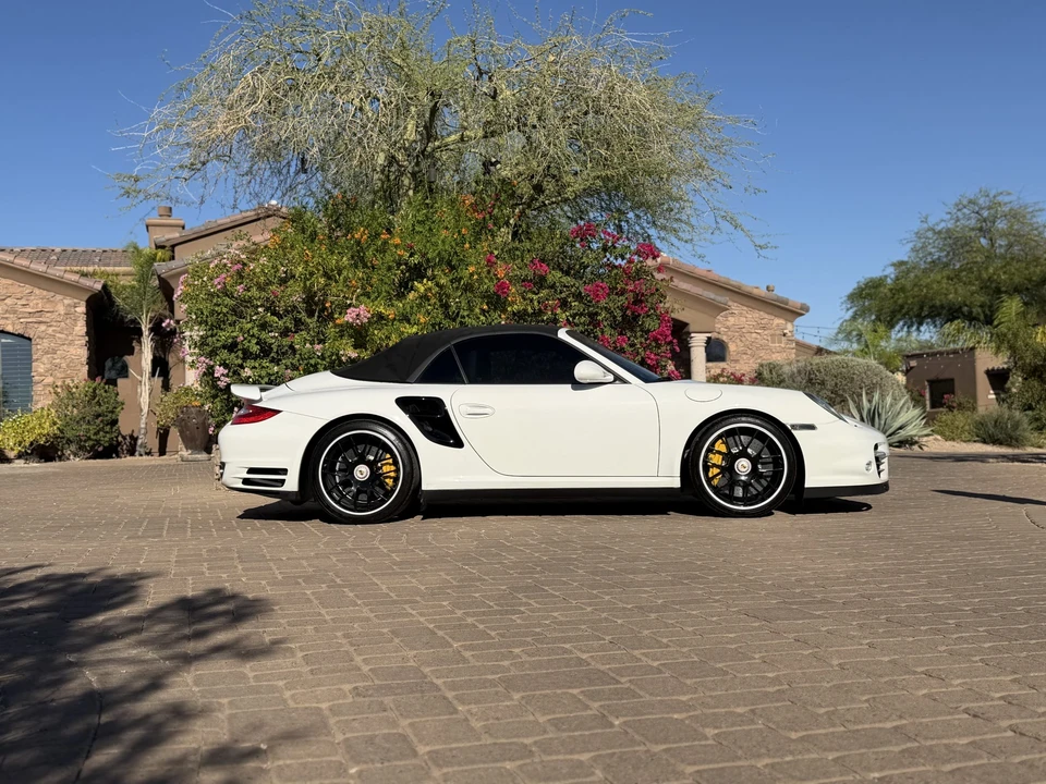 2012 Porsche 997 Turbo S - Image 24 of 31