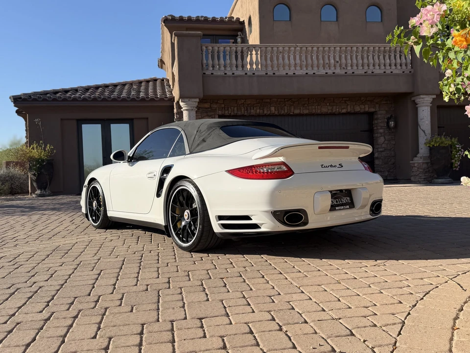 2012 Porsche 997 Turbo S - Image 16 of 31