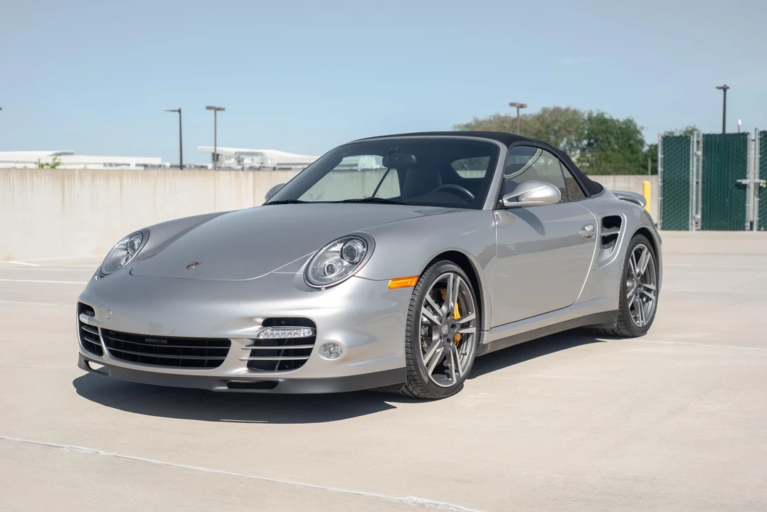 2012 Porsche 997 Turbo S - Image 7 of 31