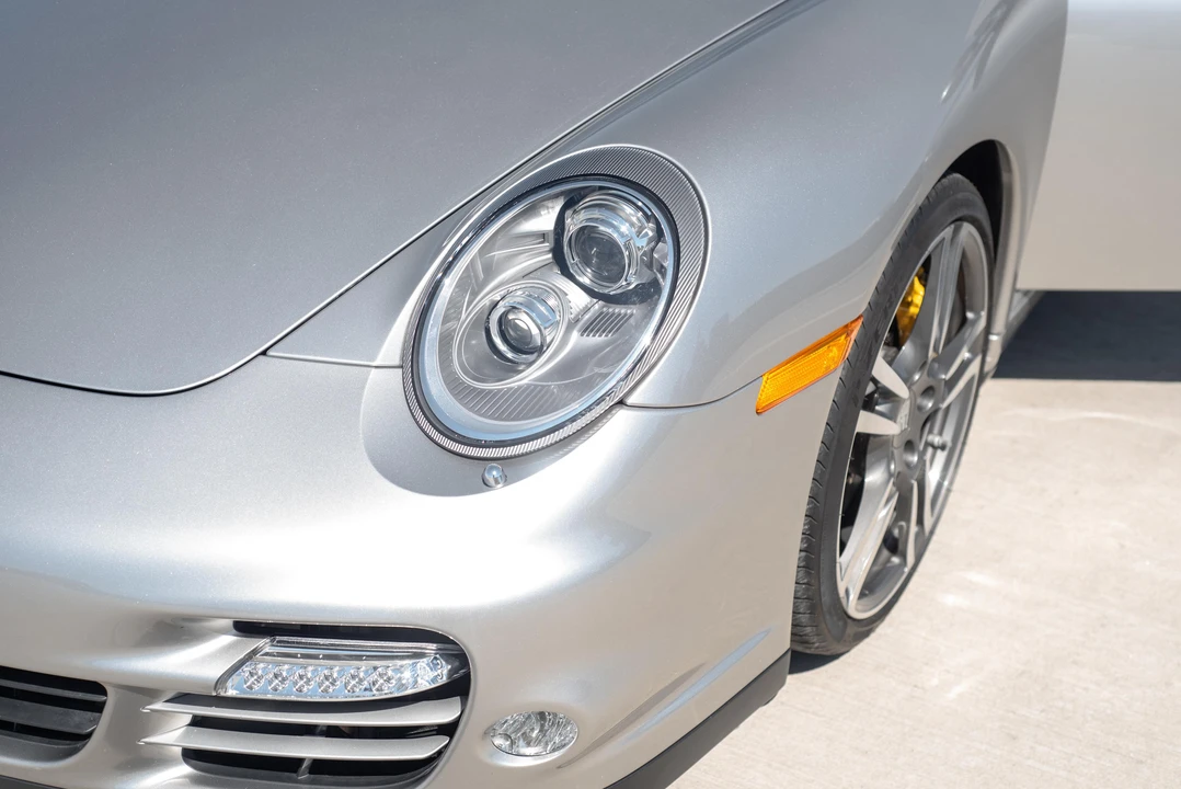 2012 Porsche 997 Turbo S - Image 14 of 31