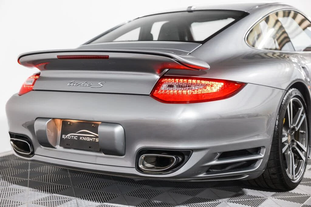 2012 Porsche 997 Turbo S - Image 9 of 31