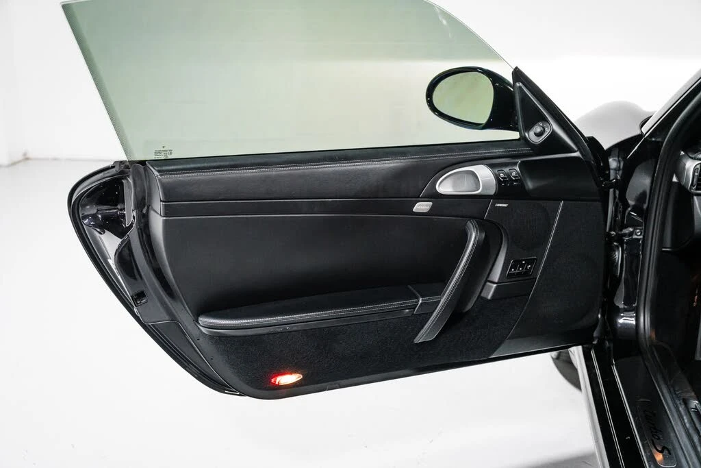 2012 Porsche 997 Turbo S - Image 17 of 31