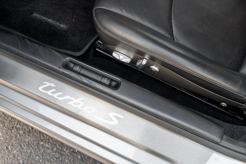 2012 Porsche 997 Turbo S - Image 21 of 31
