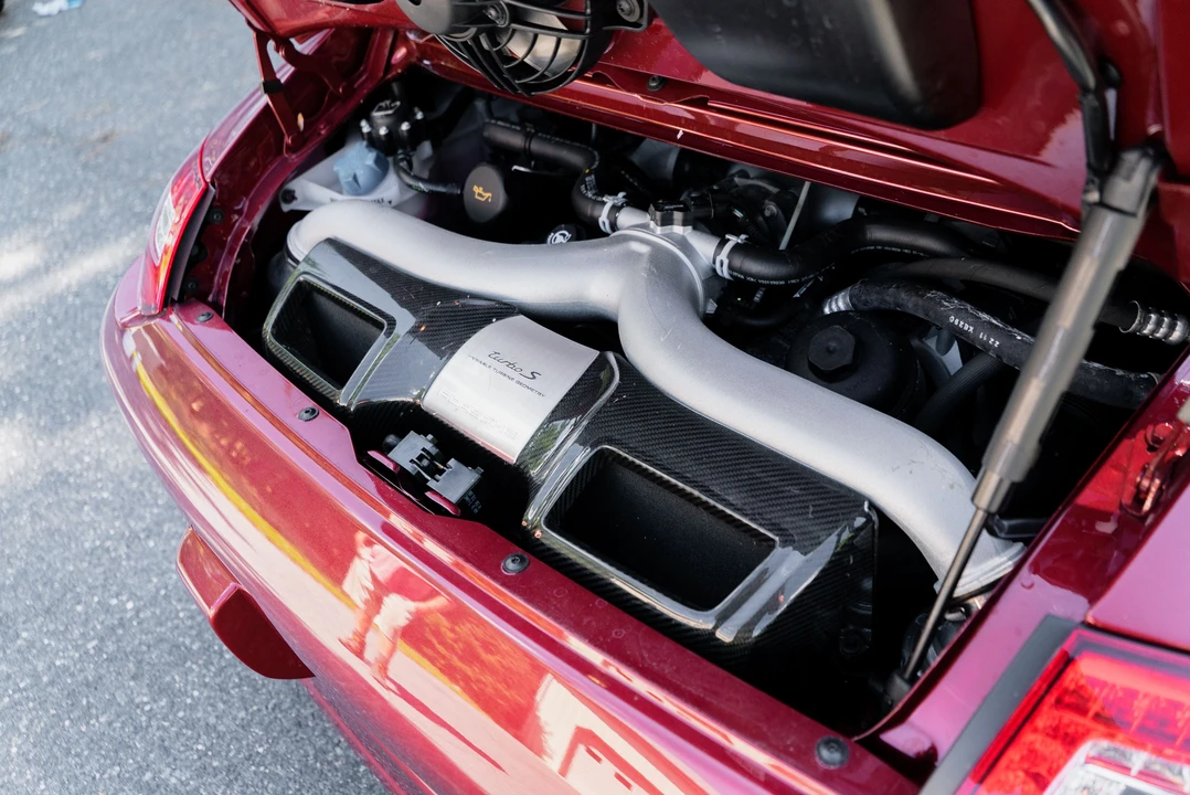 2012 Porsche 997 Turbo S - Image 7 of 31