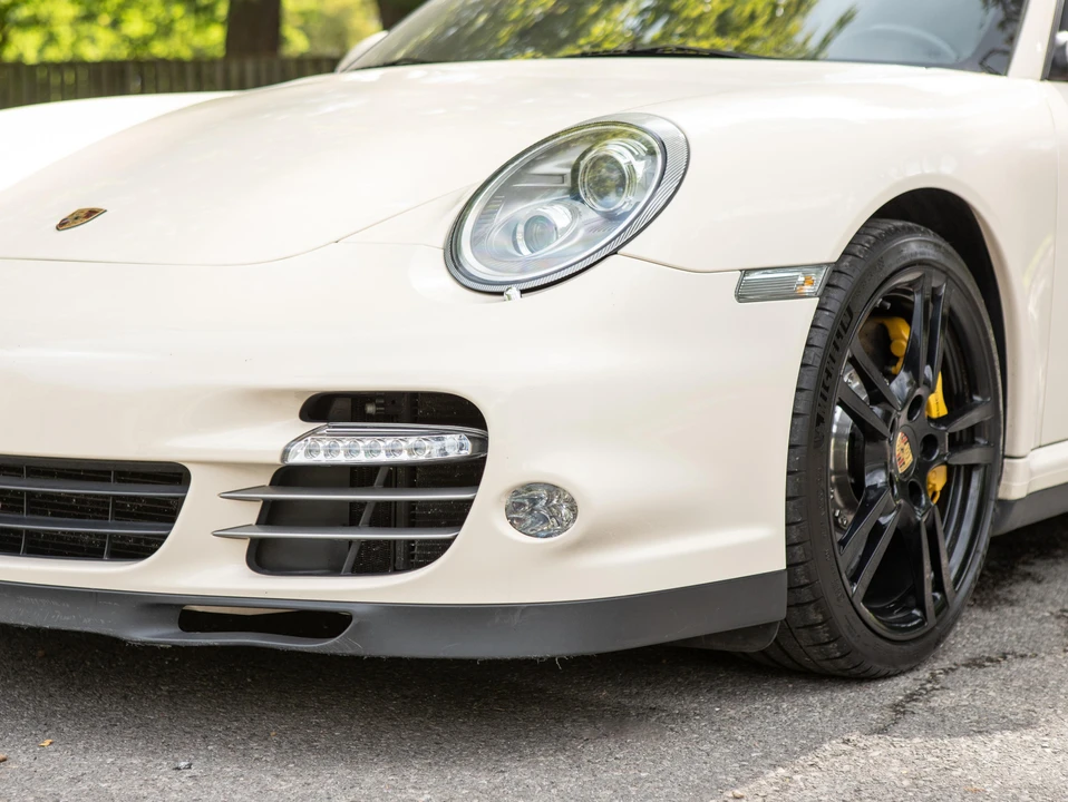 2012 Porsche 997 Turbo S - Image 22 of 31